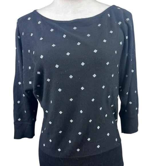 White House Black Market sweater with white diamond print size small - Picture 2 of 8